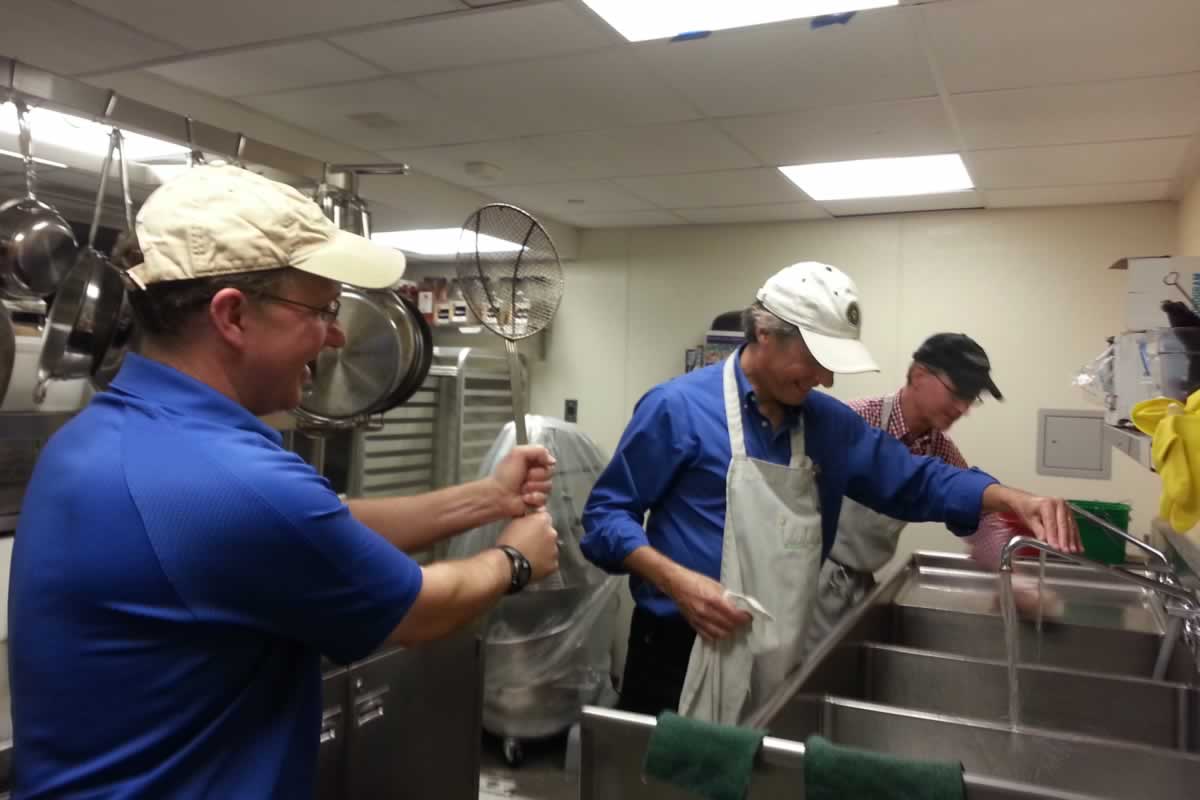 Boston office serves lunch at a homeless shelter